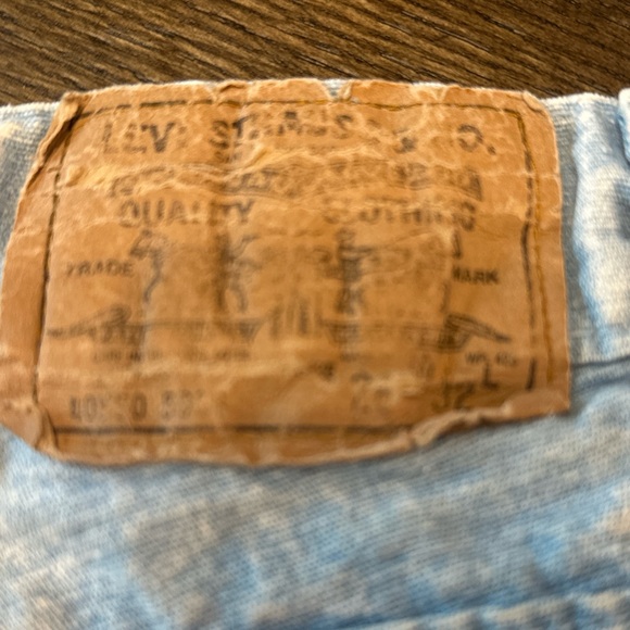 Levi's Blue and Yellow Jean Shorts with Star Embroidery - Picture 4 of 5